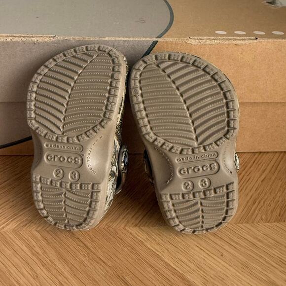 Crocs Camo Baby Slip On Sandal - SZ 2/3 - Picture 7 of 7